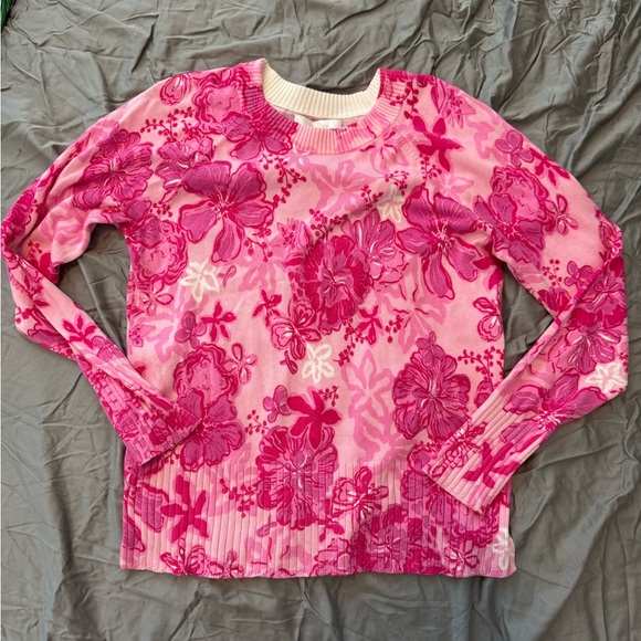Lilly Pulitzer Sweaters - Lilly Pulitzer Sweater Size M Breast Cancer Print